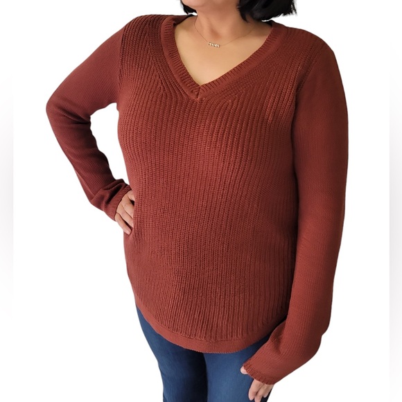 RD Style Sweaters - 🚨NEW RD Style Cozy Rust V-Neck Knit Sweater